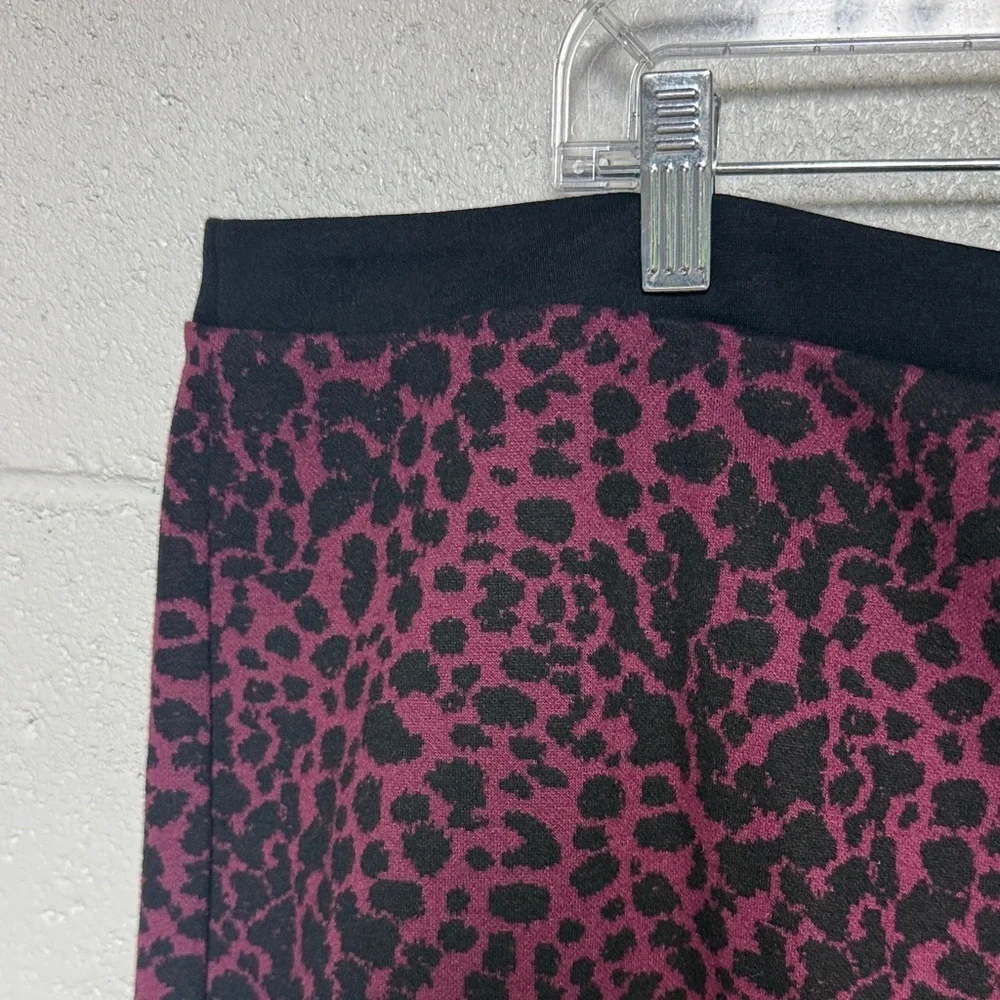 Talbots Black and Purple Animal Print Skirt 20WP